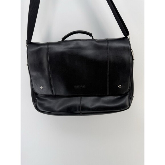 Kenneth Cole Reaction Unisex Black Leather Risky Business Messenger Bag Laptop - Picture 2 of 16